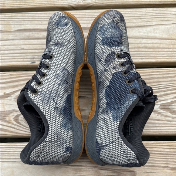 NOBULL Size 9.5 Black and Gray Athletic Shoes with Digital Camo - Picture 5 of 11